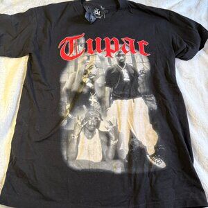 Tupac V-Lone T-Shirt size L